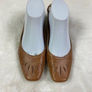 Nurture Embroidered Leather Low-Heel Slingback Pumps, size 8‎